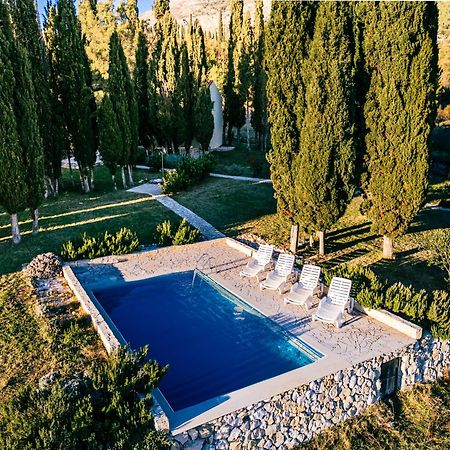 Country House Uros In Nature With Pool Lovorno エクステリア 写真