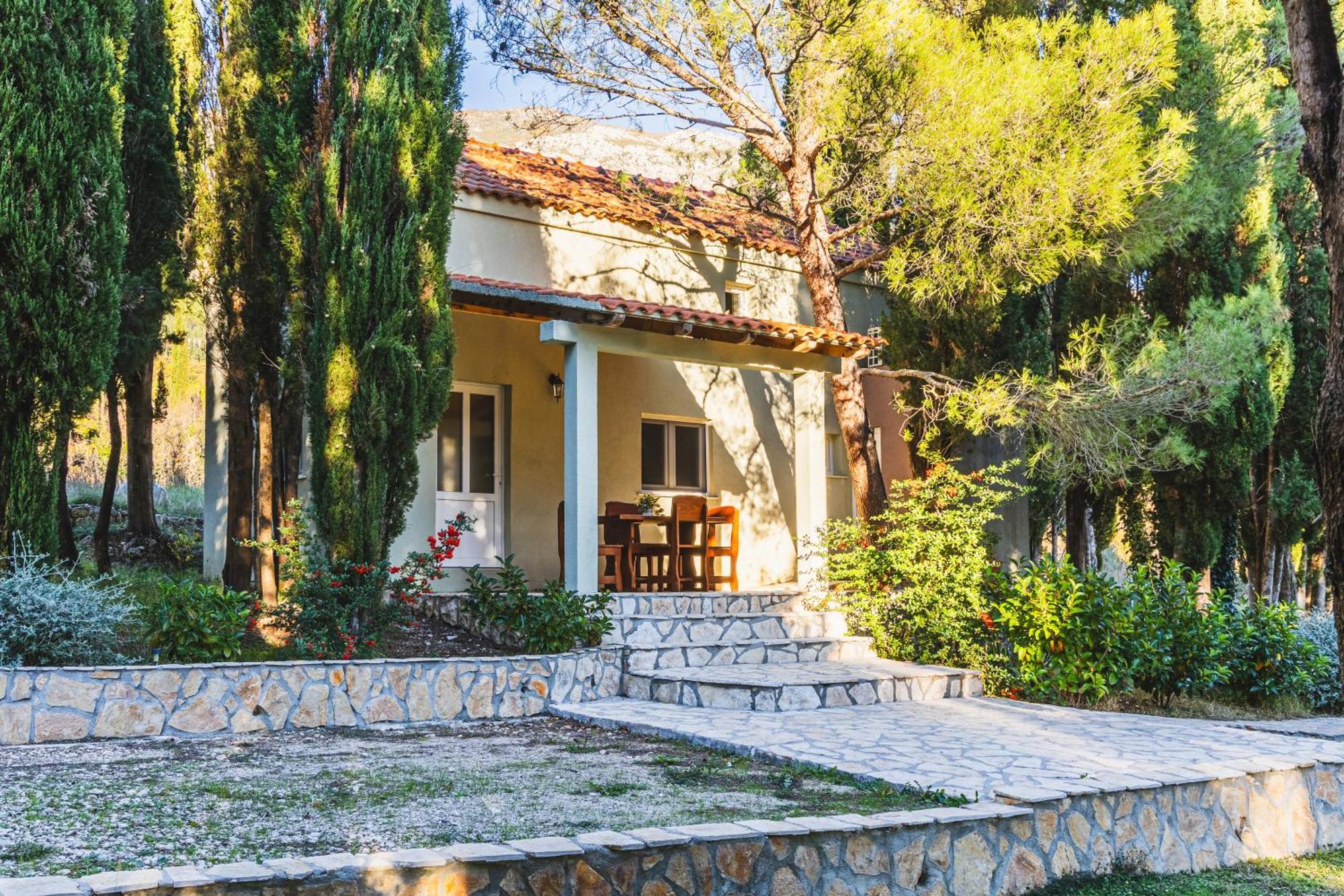 Country House Uros In Nature With Pool Lovorno エクステリア 写真