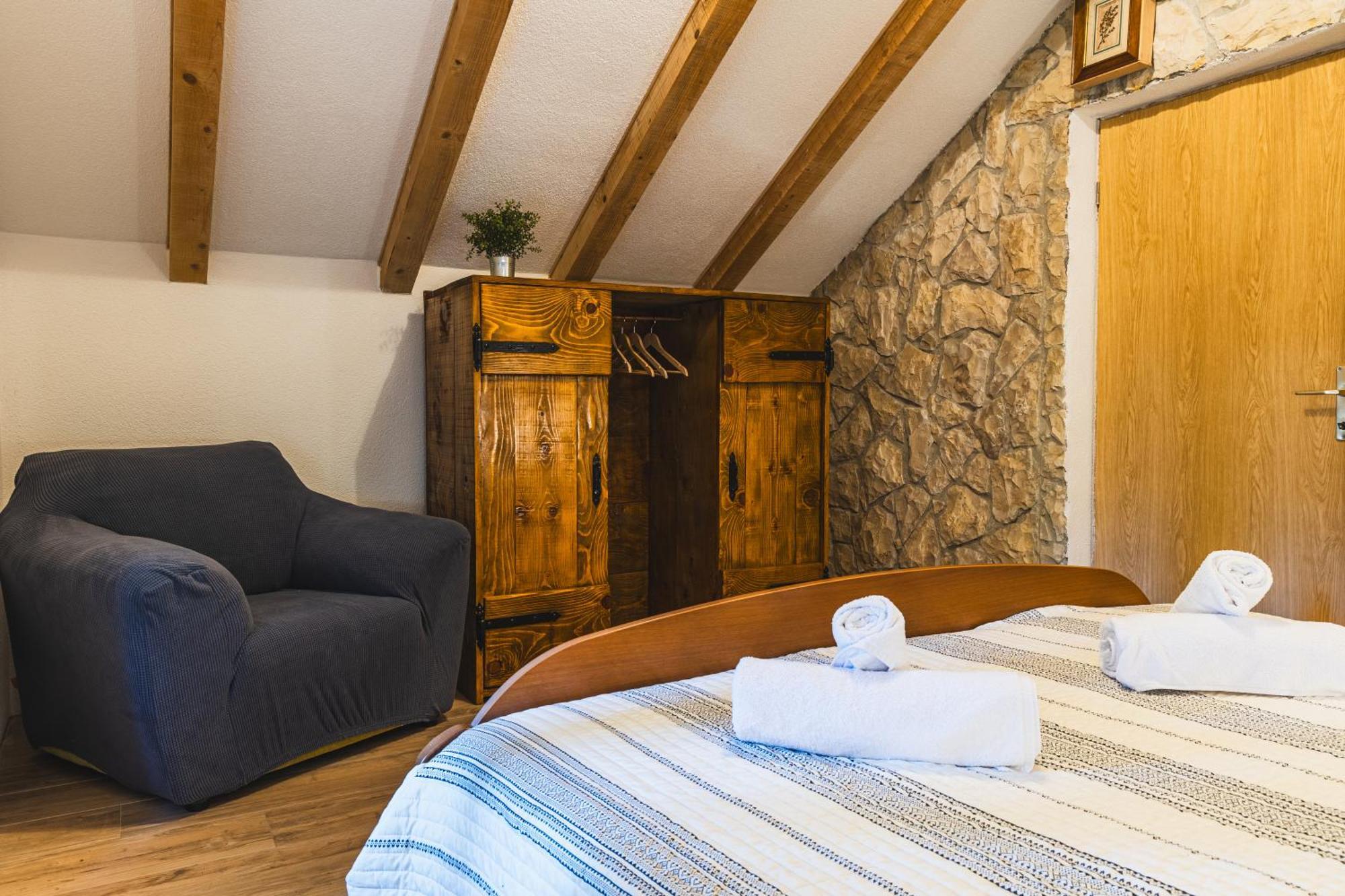 Country House Uros In Nature With Pool Lovorno エクステリア 写真